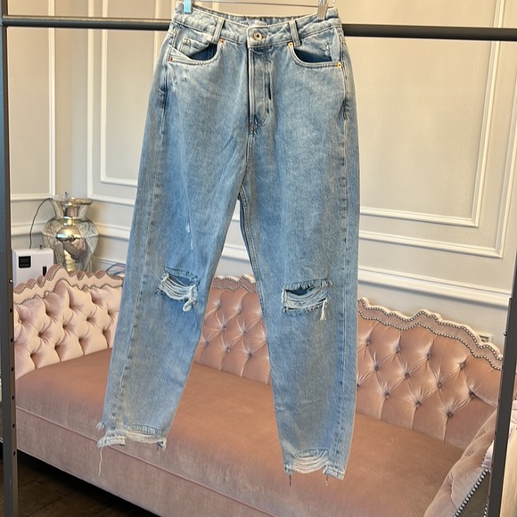 AS NEW ZARA HIGH WAIST MOM JEANS SIZE 8 - Picture 13 of 16